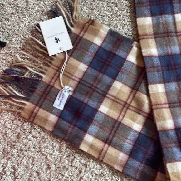 House of cashmere hundred percent lambs wool New with tag - Picture 2 of 5